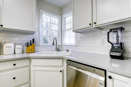 Durham Vacation Home Near Duke University!