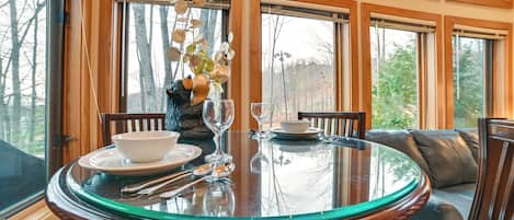 Apartment (2 Bedrooms) | Bahagian dalam