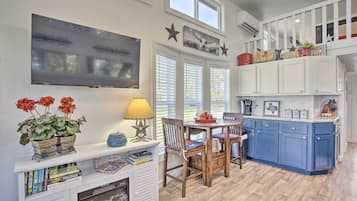House (1 Bedroom) | Interior