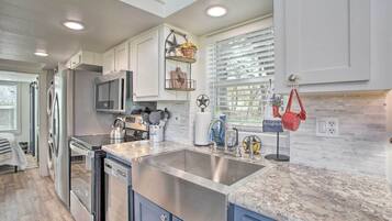 House (1 Bedroom) | Interior