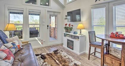 4 Mi to Dtwn Mckinney: Tiny Home w/ Fireplace