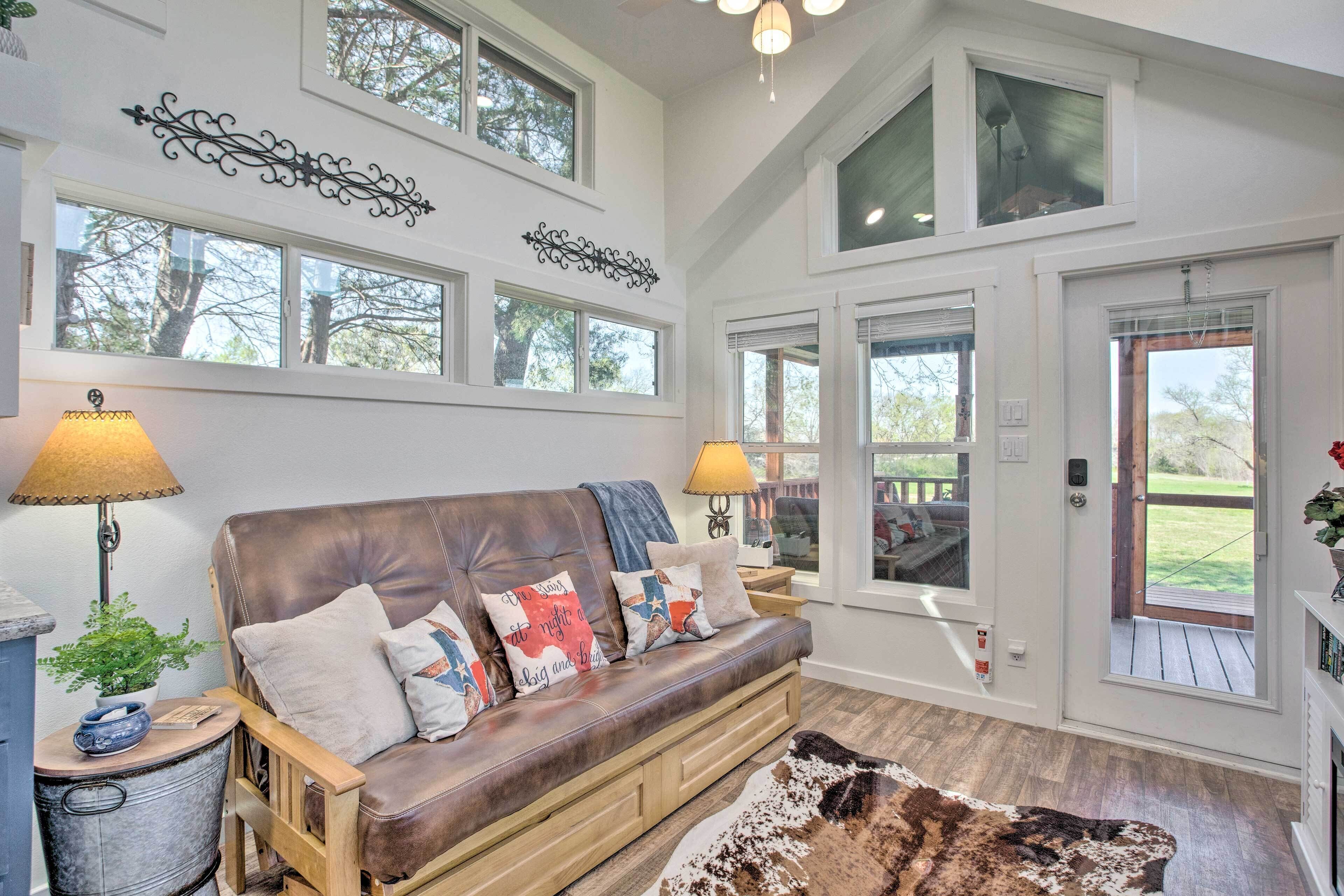 House (1 Bedroom) | Interior