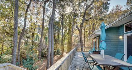 Southern Shores Family Retreat Mins to Beach!