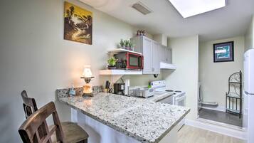 Apartment (1 Bedroom) | Interior