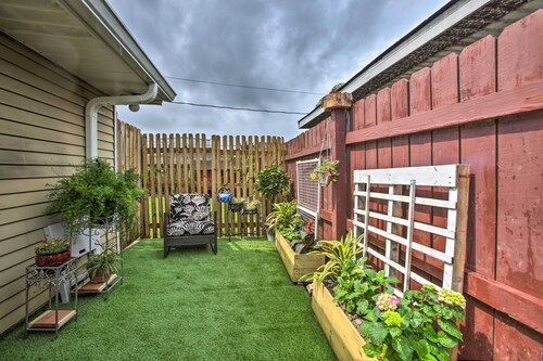 Apartment w/ Patio: 15 Miles to French Quarter!