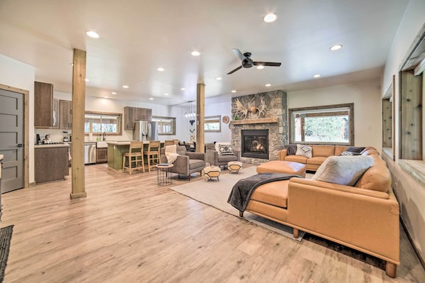 House (3 Bedrooms) | Interior