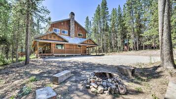 House (3 Bedrooms) | Depan hartanah