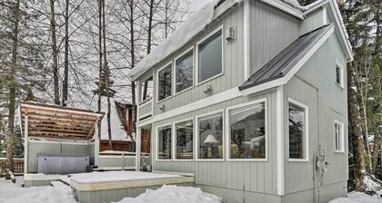 Cabin w/ Hot Tub & Views: 1 Mile to Alyeska Resort