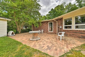 House (3 Bedrooms) | Interior - Cozy Charlotte Retreat w/ Yard ~ 5 Mi to Dtwn (Charlotte)