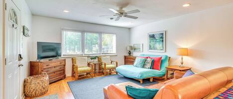 Cottage (2 Bedrooms) | Front of property