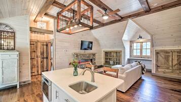 House (1 Bedroom) | Interior