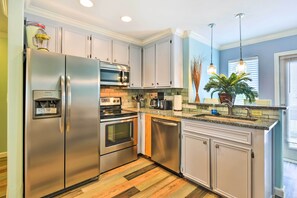 Apartment (4 Bedrooms) | Interior - Near Beach & Golfing: Port Aransas Condo w/ Deck (Port Aransas)