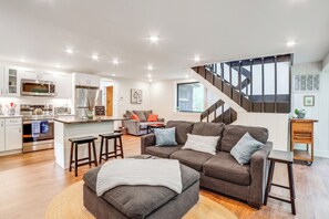 Cottage (2 Bedrooms) | Interior