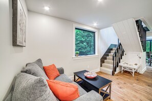 Cottage (2 Bedrooms) | Interior