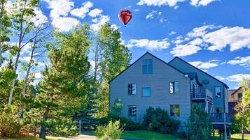 Apartment (2 Bedrooms) | Bahagian dalam