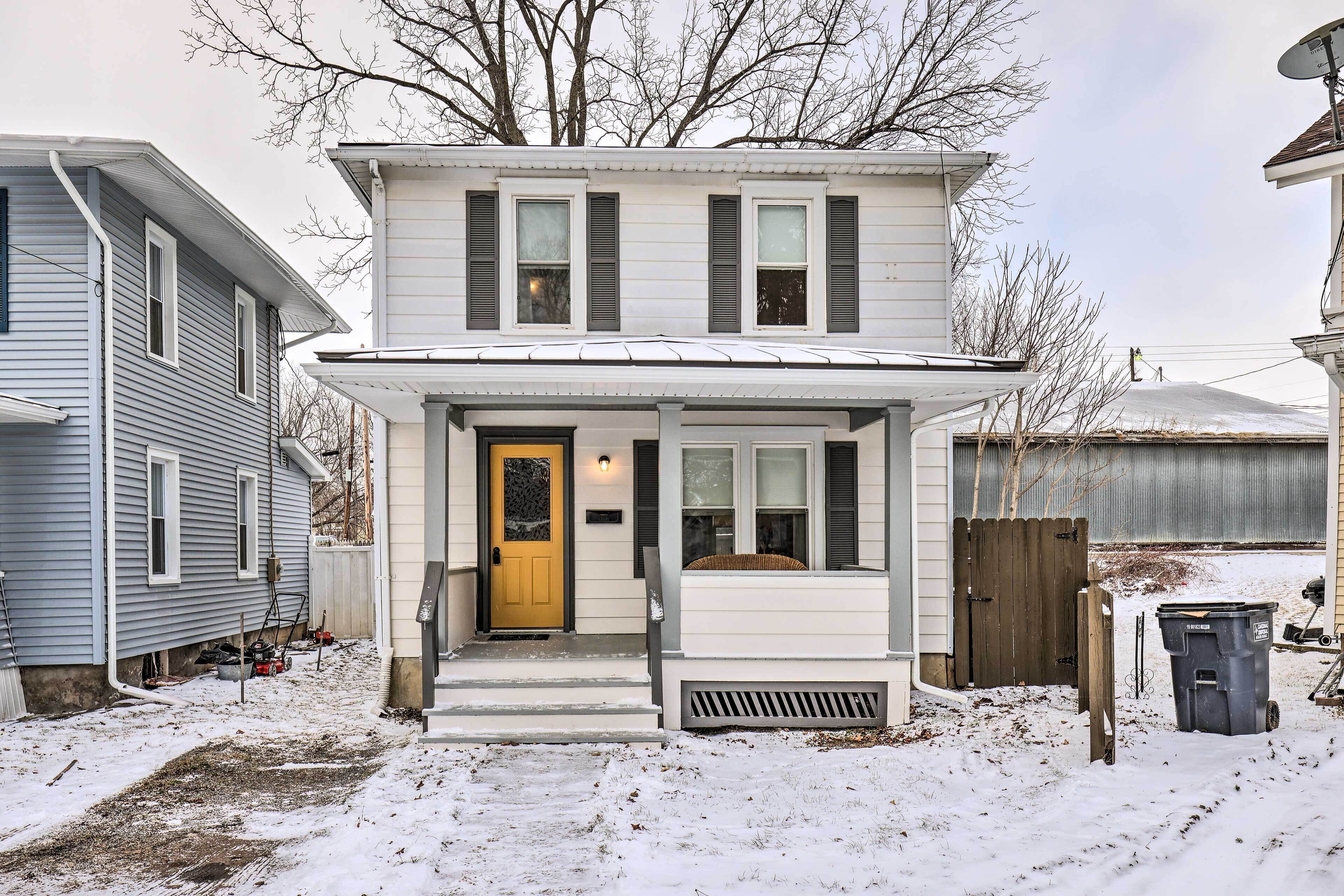 House (2 Bedrooms) | Interior