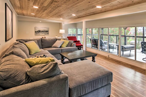 المنشأة من الداخل