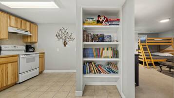 House (4 Bedrooms) | Bahagian dalam