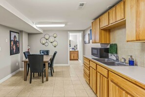 Nhà (4 Bedrooms) | Nội thất