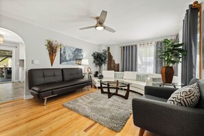 Nhà (4 Bedrooms) | Nội thất