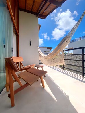 家庭套房 | 起居区 | 平板电视