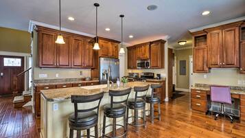 House (5 Bedrooms) | Bahagian dalam