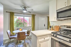 Apartment (2 Bedrooms) | Interior - Mid-century Modern Gem: 1 Mi to Palm Springs! (Palm Springs)