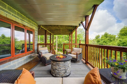 1 Mi to Beech Mtn: Cabin w/ Fire Pit & Bbq!