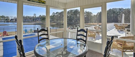 House (4 Bedrooms) | Interior