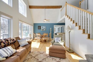 House (3 Bedrooms) | Interior