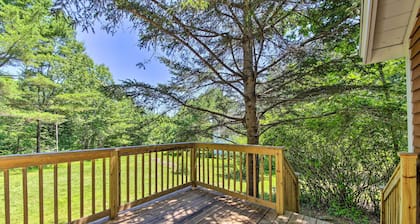 Couples Getaway Near Beaches: Northport Cottage
