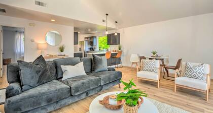 Close to Parks & Brews: Sunny Grants Pass Apt!