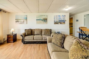 Apartment (1 Bedroom) | Interior