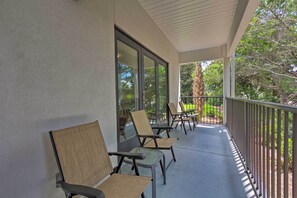 Interior - Bright Condo w/ Pool, 3 Blocks to Santa Rosa Beach (Santa Rosa Beach)