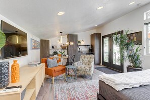 Apartment (1 Bedroom) | Interior - Stylish & Modern Boise Studio w/ Foothills Views! (Boise)