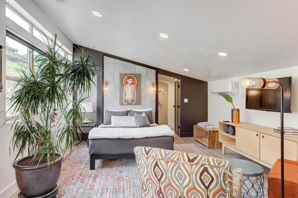 Apartment (1 Bedroom) | Interior - Stylish & Modern Boise Studio w/ Foothills Views! (Boise)