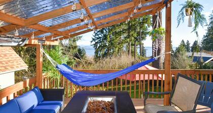 Unique Camano Cabin w/ Mountain + Water Views