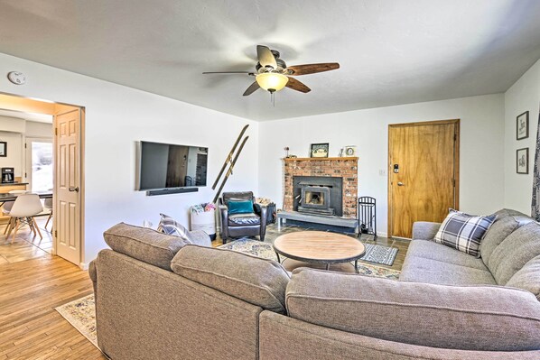 House (5 Bedrooms) | Interior