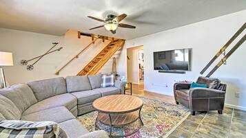 House (5 Bedrooms) | Interior