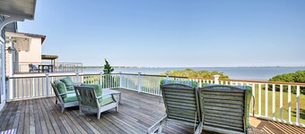 Luxe Waterfront East Quogue Home w/ Beach On-site!