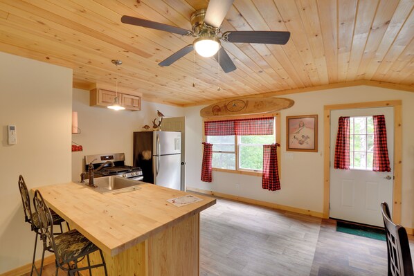 Apartment (1 Bedroom) | Interior