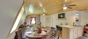 Pet-friendly Prospect Apartment: 7 Mi to Beach!