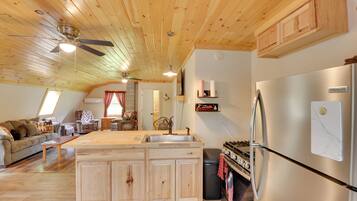 Apartment (1 Bedroom) | Interior