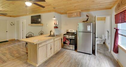 Pet-friendly Prospect Apartment: 7 Mi to Beach!