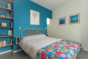 4 habitaciones, tabla de planchar con plancha, wifi y ropa de cama 