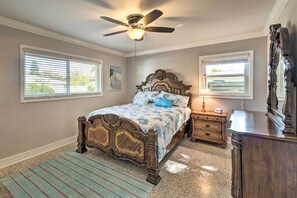 Room - Sunny Sarasota Retreat w/ Kayaks < 6 Mi to Beach! (Sarasota)
