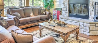 Cozy Cloudcroft Cabin W/serene Wooded Views & Deck