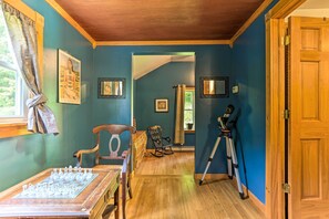 House (5 Bedrooms) | Interior