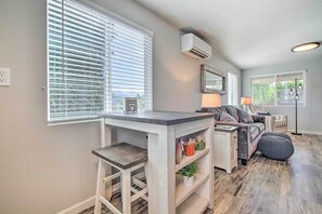 Apartment (1 Bedroom) | Interior