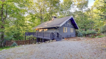 House (4 Bedrooms) | Front of property